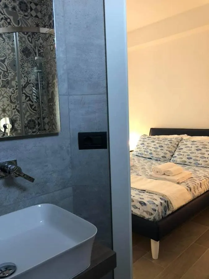 Farau B&B Messina 0*,